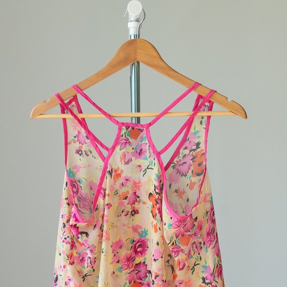 Pink multi-coloured sheer top size medium - Picture 5 of 6